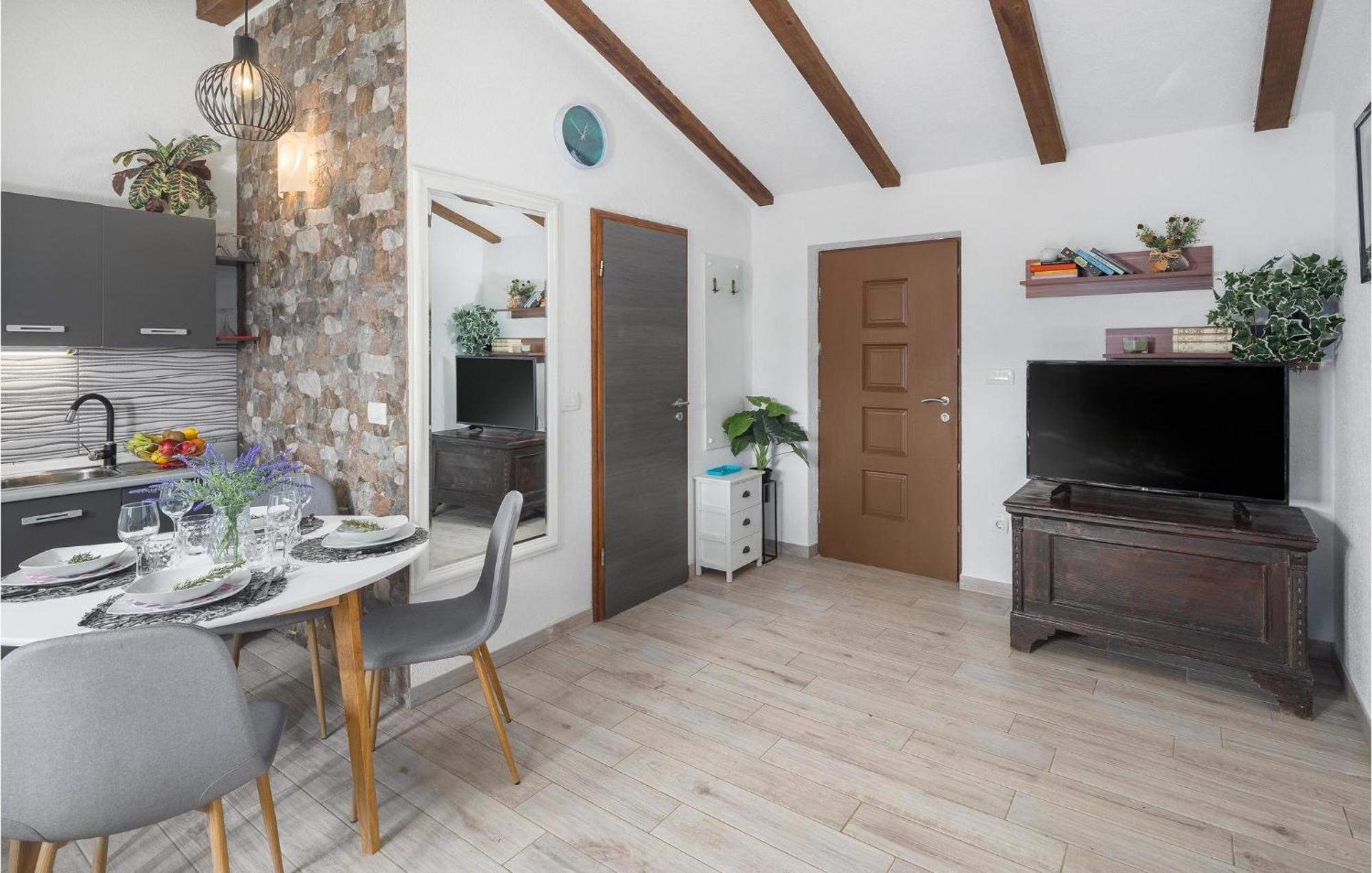 Awesome In With Kitchen *
